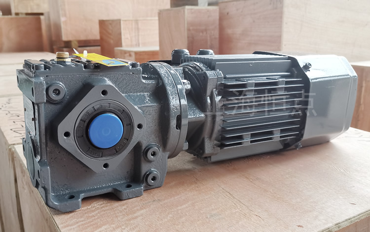 SA37系列減速機，配電機，灰色油漆 實物照片