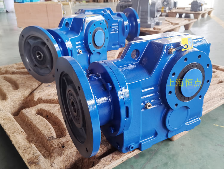 KA77減速機 輸入配工字件圓法蘭端蓋 輸出通孔 實物照片 -上海恒點