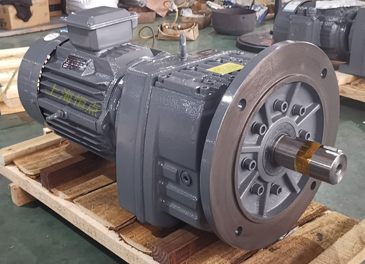 RF87減速機，立式安裝，輸入配電機，實物照片如下