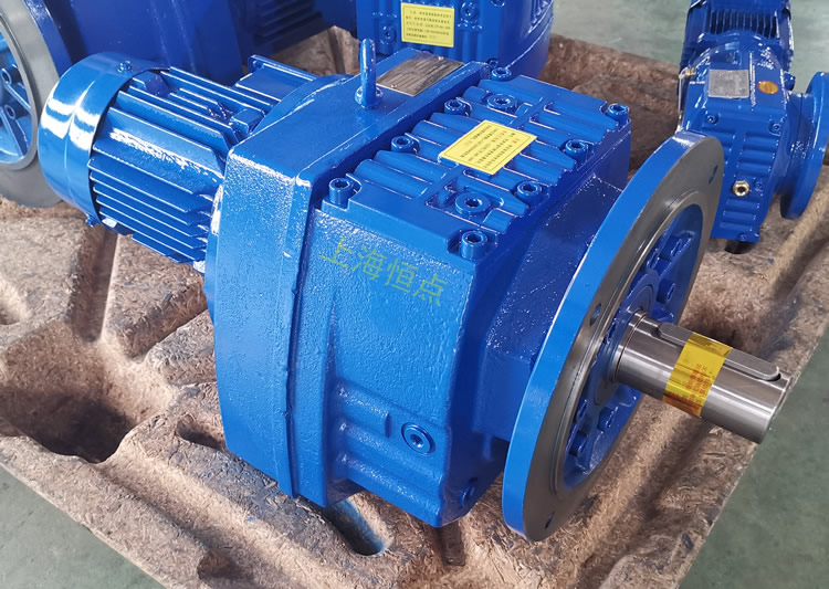 RF87減速機，立式安裝，輸入配電機，實物照片如下