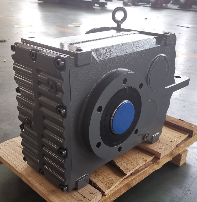 FA87減速機 輸入配法蘭端蓋 輸出通孔實物